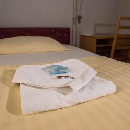 Hotell U Crliku Tetčice